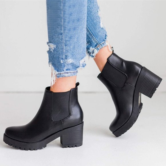 NEW🔥Black Lug Sole Platform Combat Chelsea Ankle Boot Booties Chunky Block Heel - Picture 4 of 10